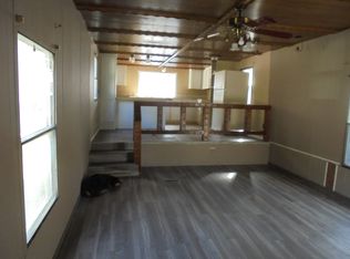 2260 N Golden Ave TRLR 115, Springfield, MO 65803