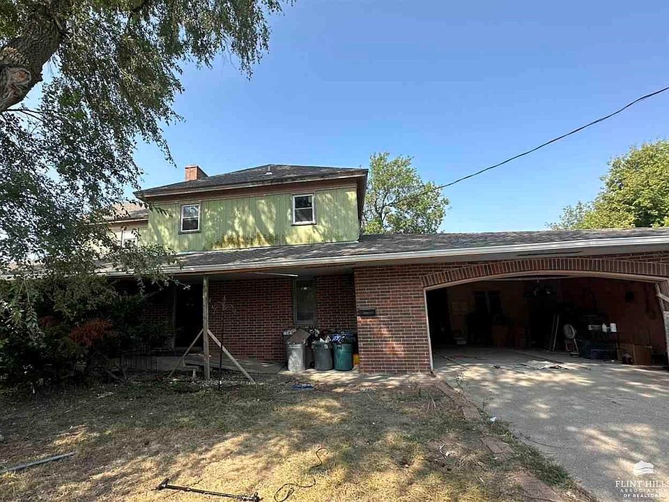 1428 South St, Dwight, KS 66849 Zillow