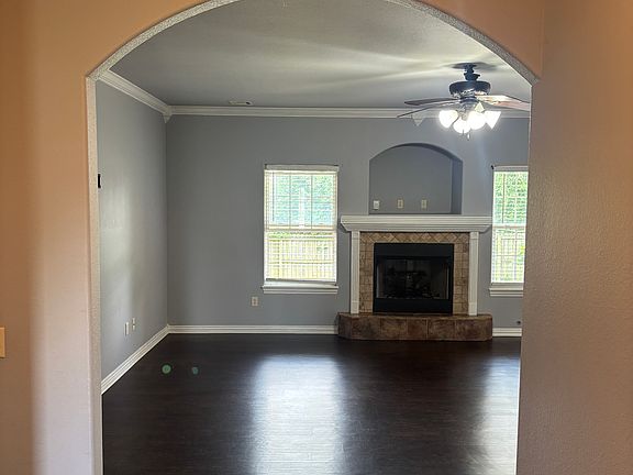 2nd image of 2301 20th St
