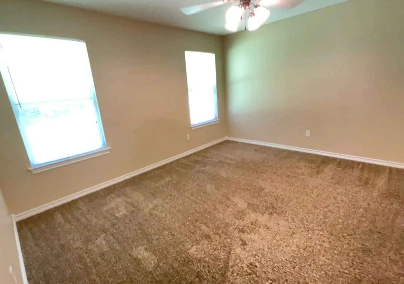 3 bed, 1216 sqft, $1,495 — Photo 4