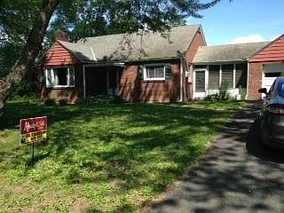 1st image of 32 Warren Ave
