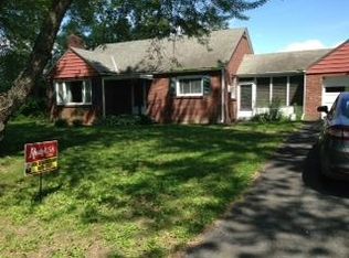 32 Warren Ave, West Coxsackie, NY 12192