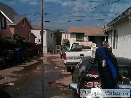2nd image of 2848 Ocean View Blvd
