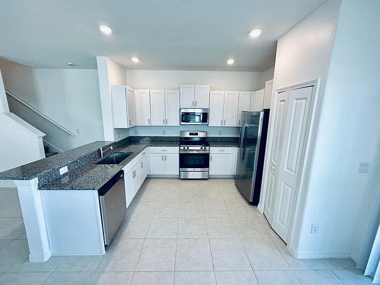 32201 Powderpuff Mimosa Dr — Photo 12