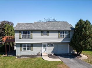 5014 Foxdale Dr, Whitehall, PA 18052