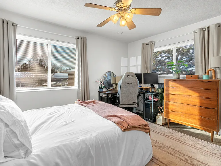 Fountainview Village — Photo 8