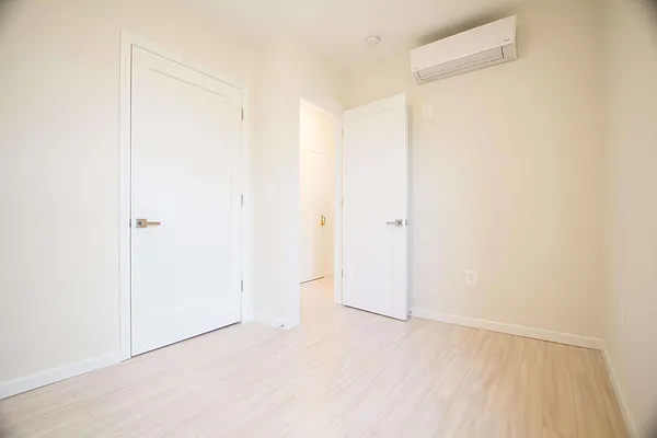 Rented by Nooklyn NYC LLC | media 5