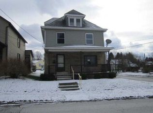 820 Lathrop St, New Castle, PA