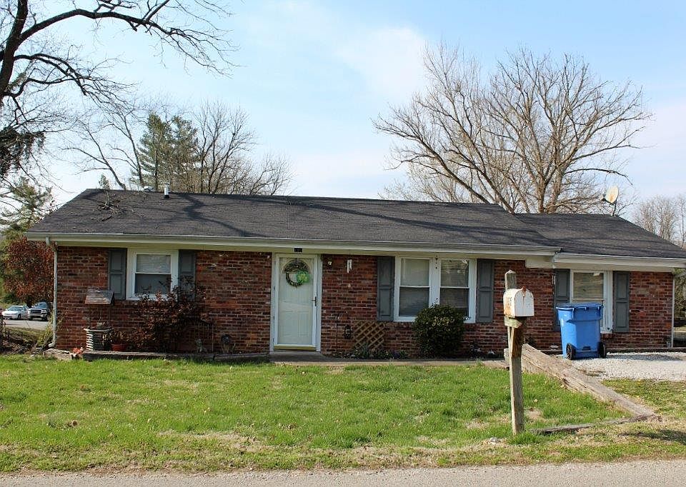 2nd image of 107 Harwood St