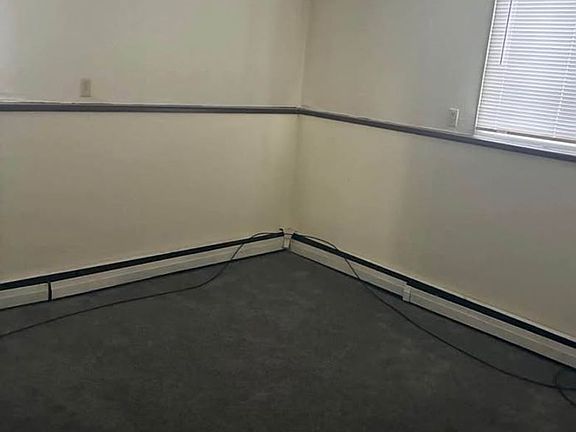 5th image of 481 Sunset Dr