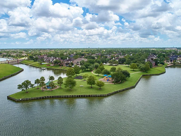 314 Shore Breeze Ln — Photo 44