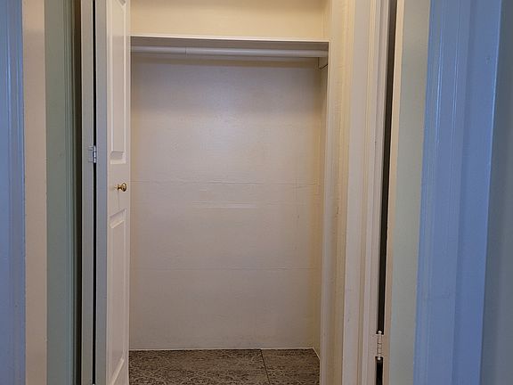 5th image of 793 N Glencoe St