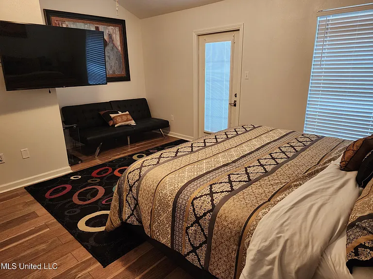 1270 Century Oaks Dr #A — Photo 16