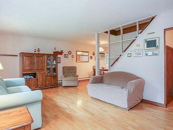 4th image of 21 Oldert Dr
