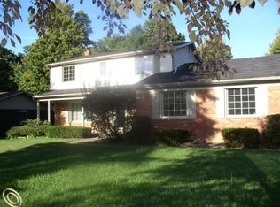 21839 Parklane Rd, Farmington Hills, MI 48335