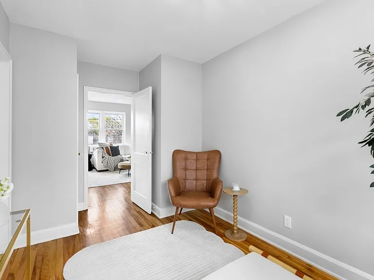 21 Elm St #4 — Photo 11