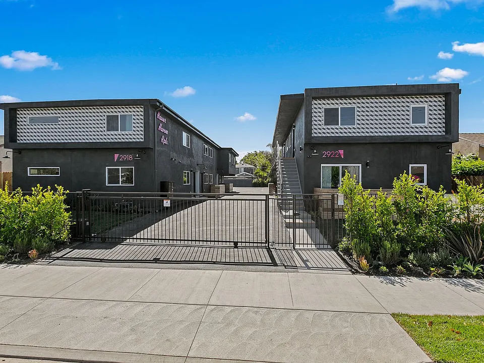 2918-2922 Hauser Blvd