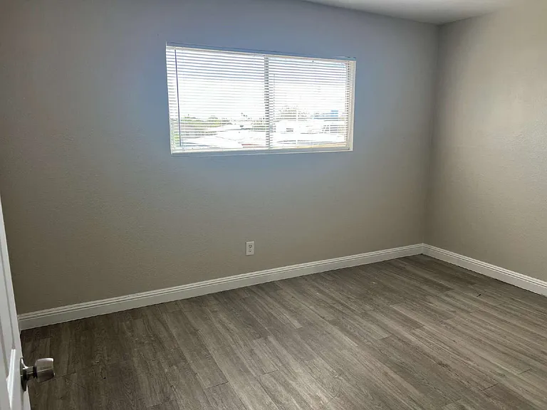3101 E Carey Ave #4 — Photo 11