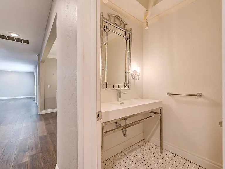 1510 Glenbrook Dr #1510 — Photo 11