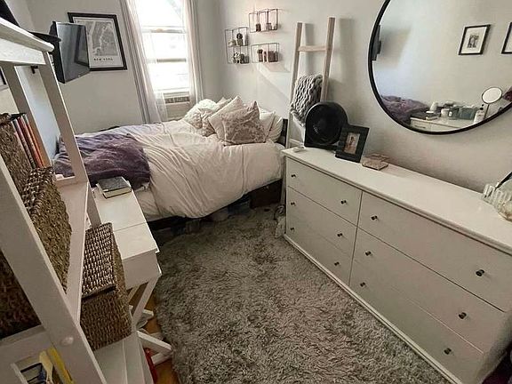 2nd image of 247 E 33rd St APT 6C