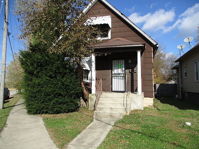 1st image of 512 E 142nd St