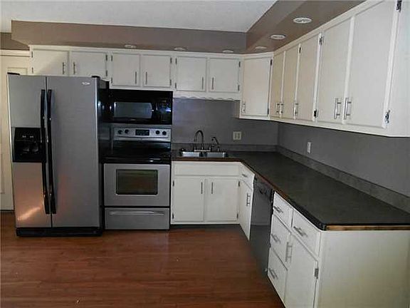 4th image of 349 Blanchard Dr
