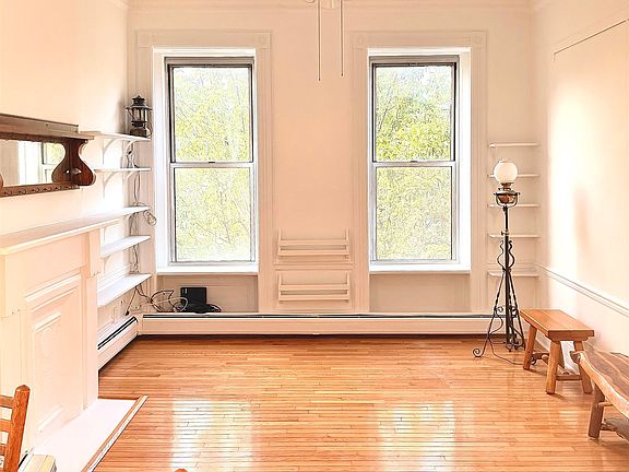 2nd image of 237 3rd St APT 3-R