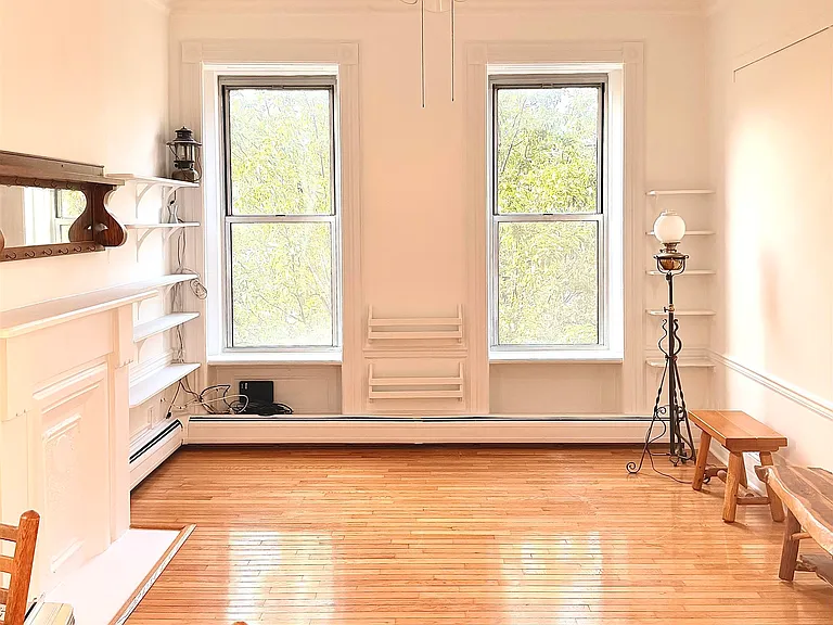 237 3rd St #3-R — Photo 2
