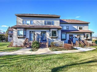 136 Windward Ln, Bristol, RI 02809