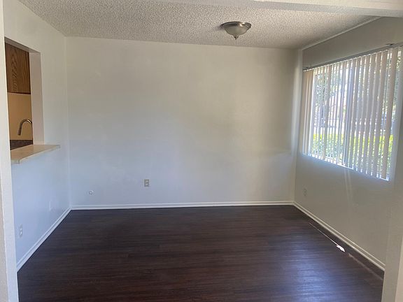 5th image of 156 N Vicentia Ave