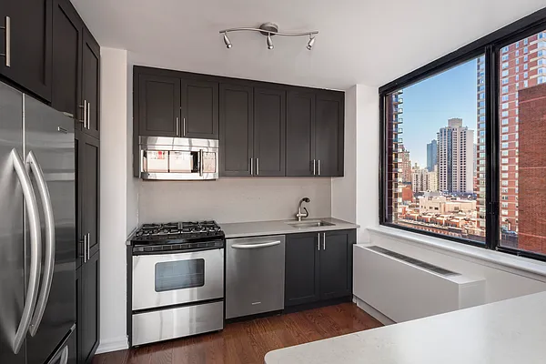 Sold by Compass | media 3