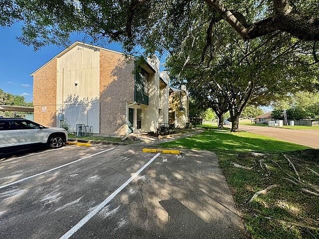 1st image of 250 El Dorado Blvd APT 302