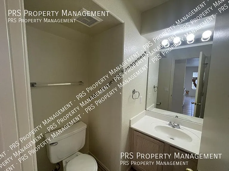 4725 E Goldfinch Gate Ln — Photo 7