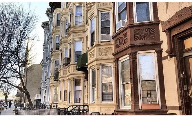 Rented by Douglas Elliman | media 90
