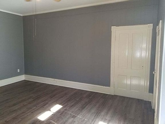 2nd image of 1103 Albemarle St #4