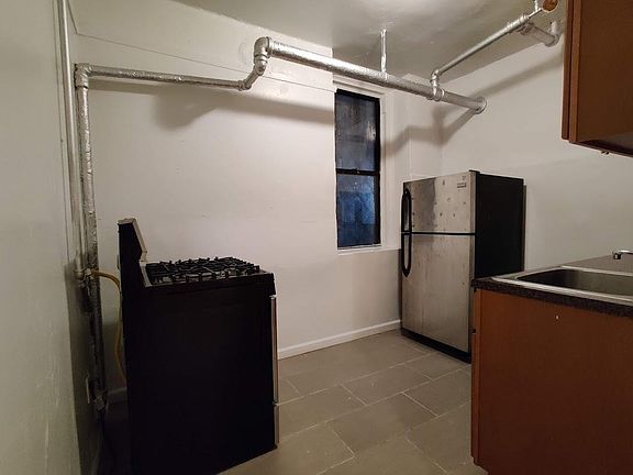 2nd image of 2700 Morris Ave