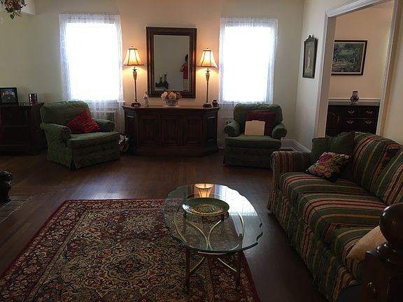 3rd image of 4514 Aster Ln
