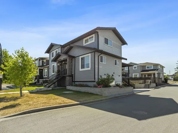 20388 Wicklund Ave, Maple Ridge, BC V2X 2Z5