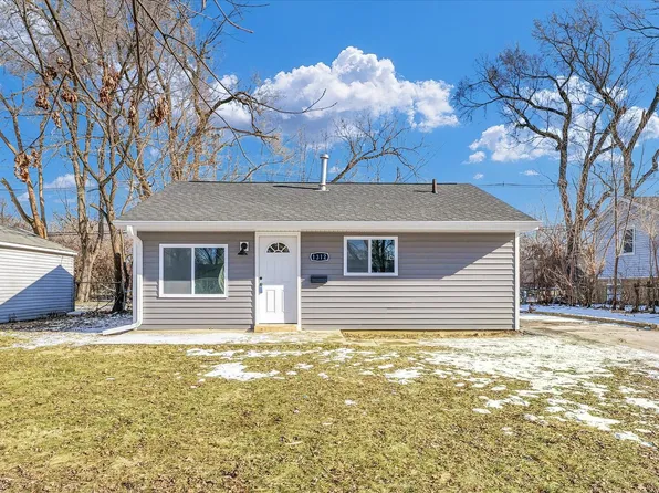 1312 Hedge Rd, Champaign, IL 61821