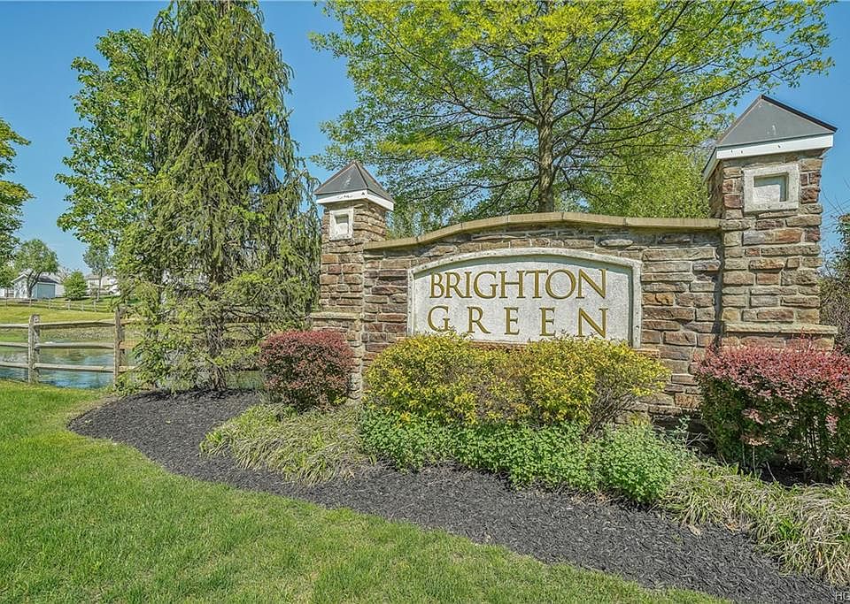 1st image of 10 Bainbridge Pl Unit 704