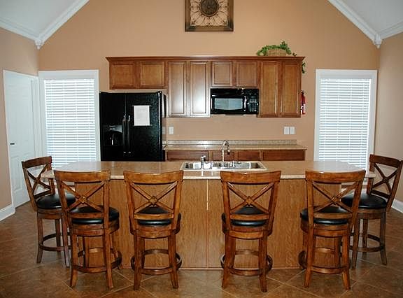 5th image of 332 Sam Houston Cir