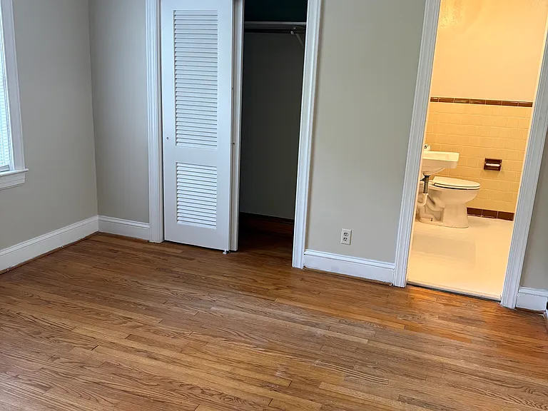 8642 W Mount Dr — Photo 7