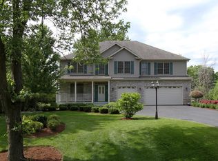 36W935 Wildmere Dr, Elgin, IL 60123