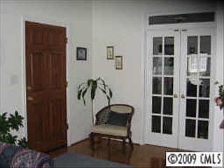 3rd image of 3643 Easthampton Dr