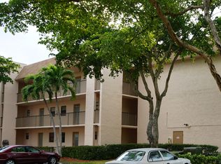10466 Sunrise Lakes Blvd APT 104, Sunrise, FL 33322