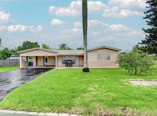 7111 Miramar Blvd, Miramar, FL 33023