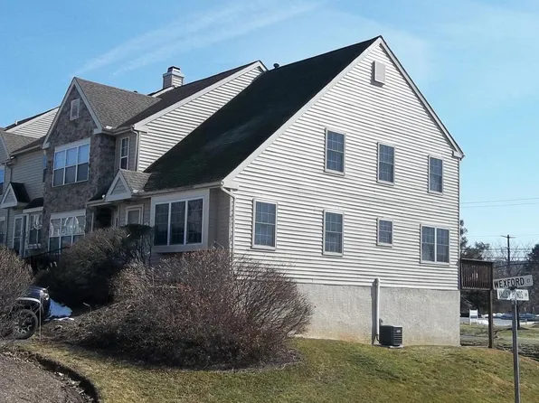 21 Wexford Ct, Morgantown, PA 19543
