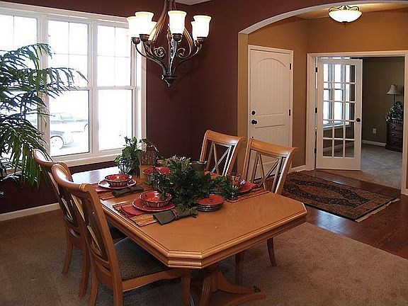 5th image of 3066 Aspen Lake Dr NE