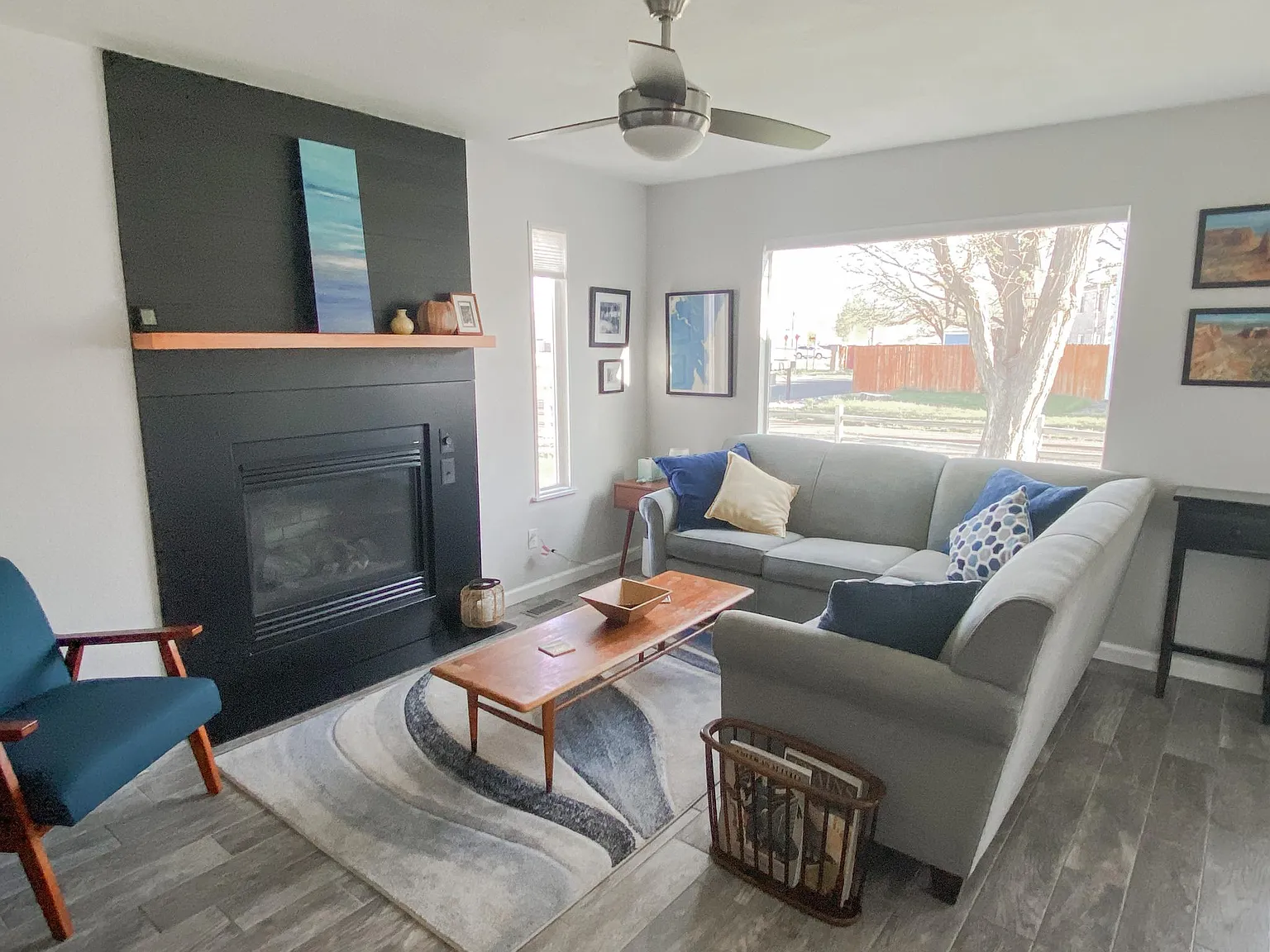 2 bed, 900 sqft, $2,200 — Photo 2