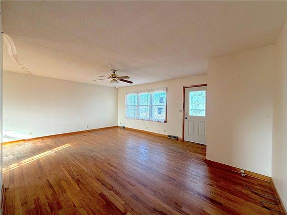 3rd image of 17787 Cantrell Rd